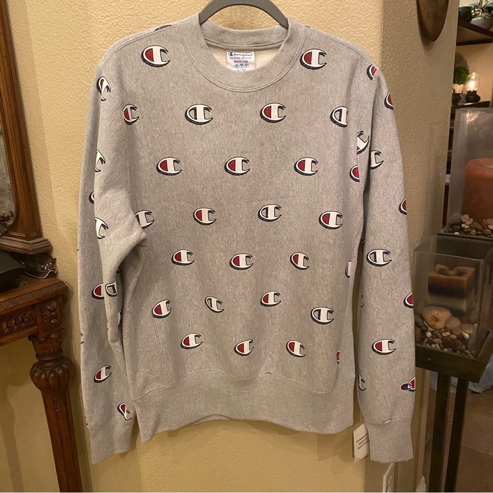 NWT~CHAMPION Gray Reverse Weave All Over Logo Sweatshirt Size Medium-Unisex